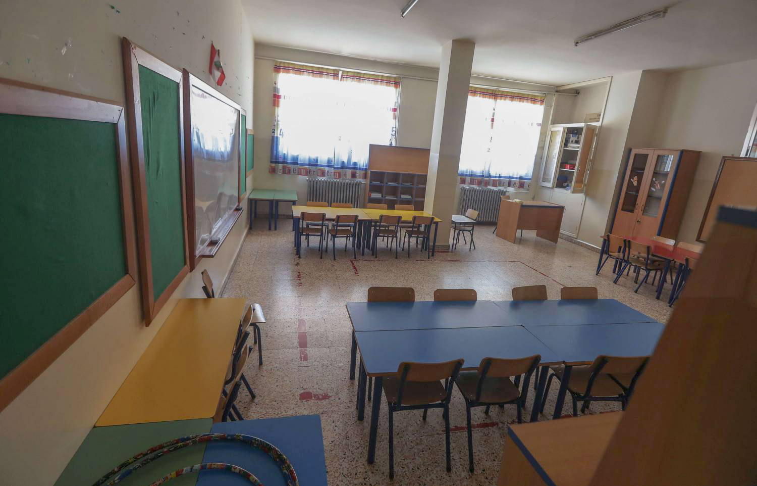 الأهالي يعجزون عن دفع الأقساط المدرسية