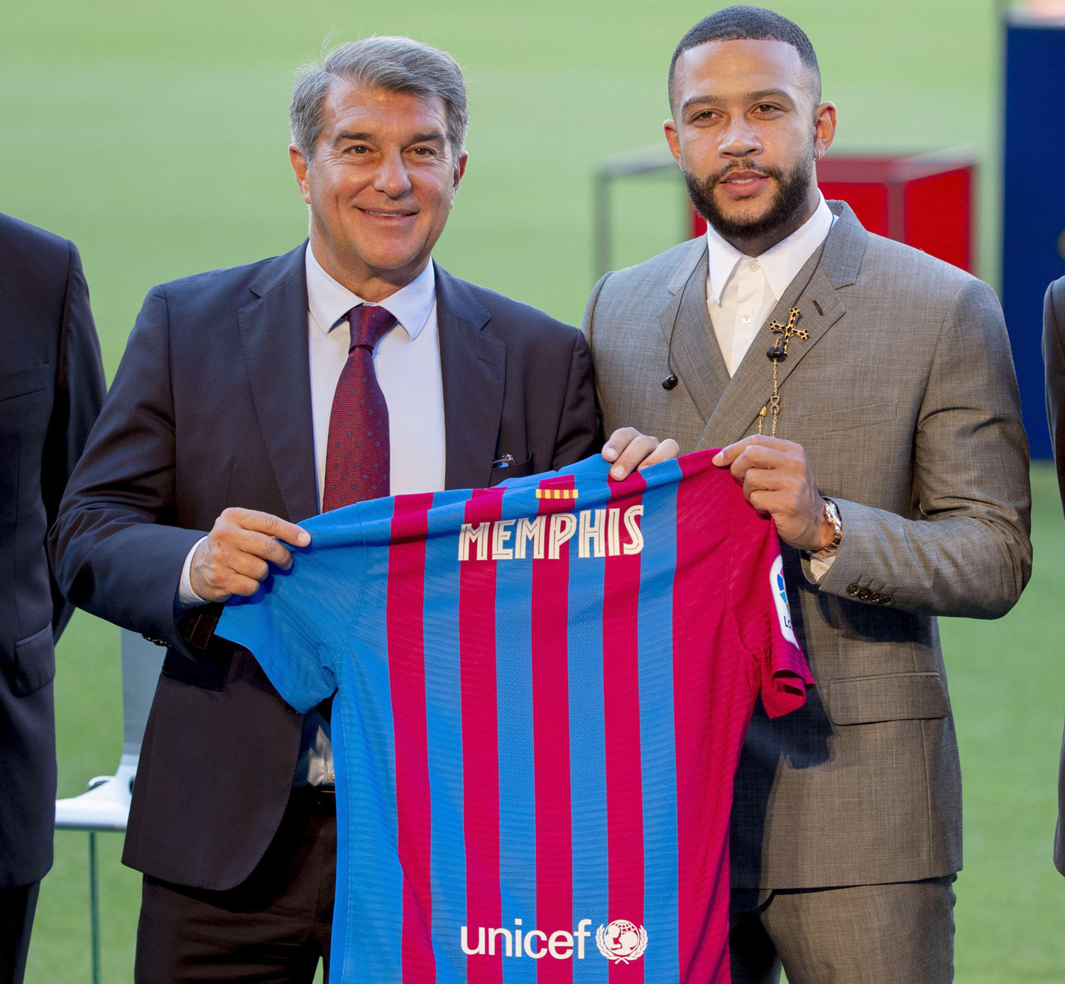 لاعب جديد 