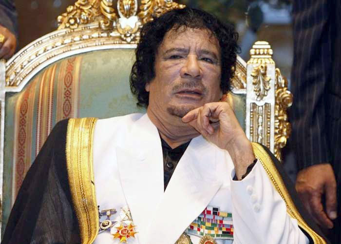 ابن القذافي يدرك أن عليه دفن ذكرى والده، من أجل خلق الظروف السياسية المناسبة لصعوده إلى الحكم