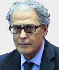 منذر ثابت: ما يميز الشاهد قدرته على التواصل مع قيس سعيد والبرلمان