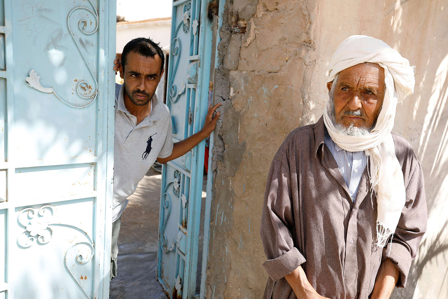 معاملة السيئة للآباء