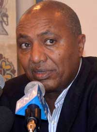 وزير الاتصال الأسبق بيركيت سئمون يعد أحد أبرز القيادات التنظيمية النافذة في الائتلاف الحاكم بإثيوبيا