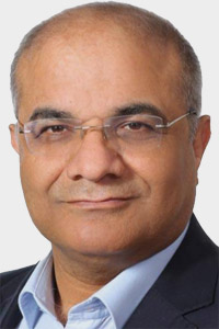 طارق المومني: تعديل التشريعات يجب أن يكون محور عمل مجلس النقابة