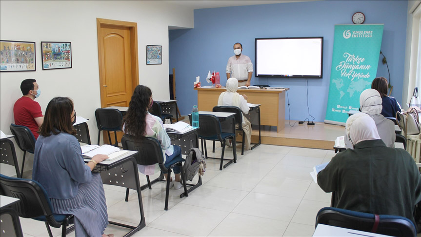 اللغة سلاح خفي لدمغجة العقول 