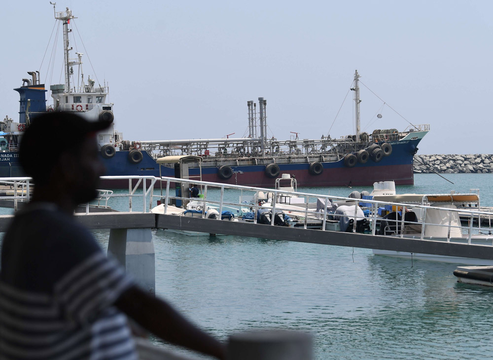 تداعيات جائحة كورونا تلقي بظلالها على الاقتصاد العماني