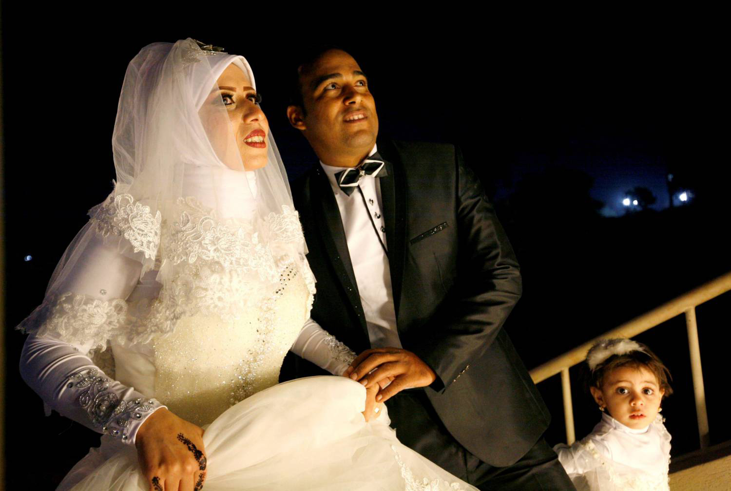 الزواج تتويج لارتباط عاطفي  