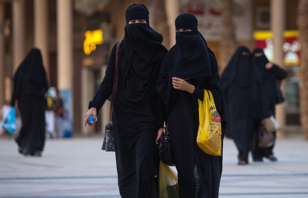 ضمان حقوق المطلقة والأبناء