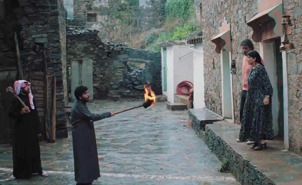 غموض وتشويق