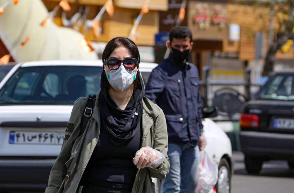 الفيروس لا يزال ينتشر بقوة في ايران مع ارتفاع عدد الوفيات