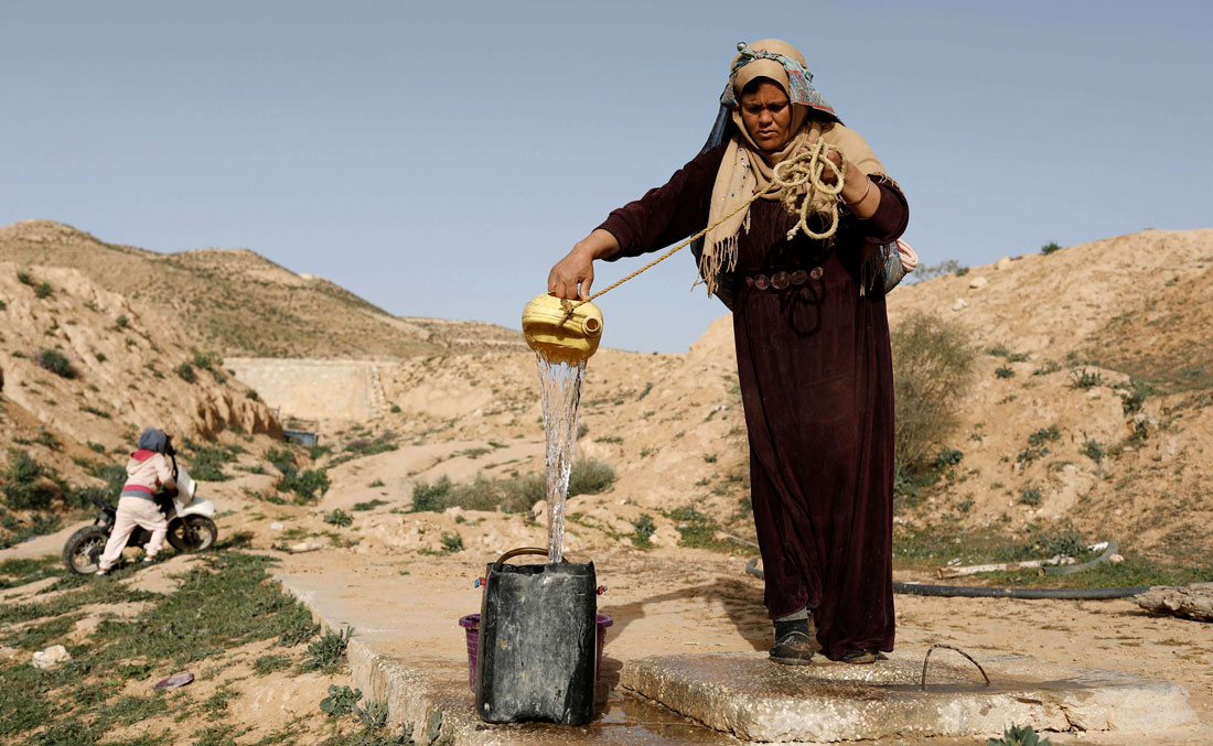 من المتوقع أن تصل الموارد المائية المتاحة سنويا لكل ساكن في تونس في أفق 2030، إلى حوالي 360 مترا مكعبا، مقابل 420 مترا مكعبا سنة 2006 و1036 مترا مكعبا سنة 1960