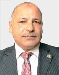 عادل العمدة: القاعدة تستهدف تعزيز نفوذ مصر في شرق المتوسط