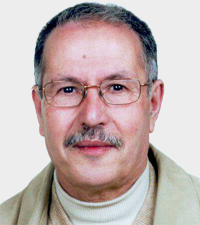 أحمد بنميمون: أنا متفائل بمستقبل القصيدة في التفعيلية والعمودي والنثر