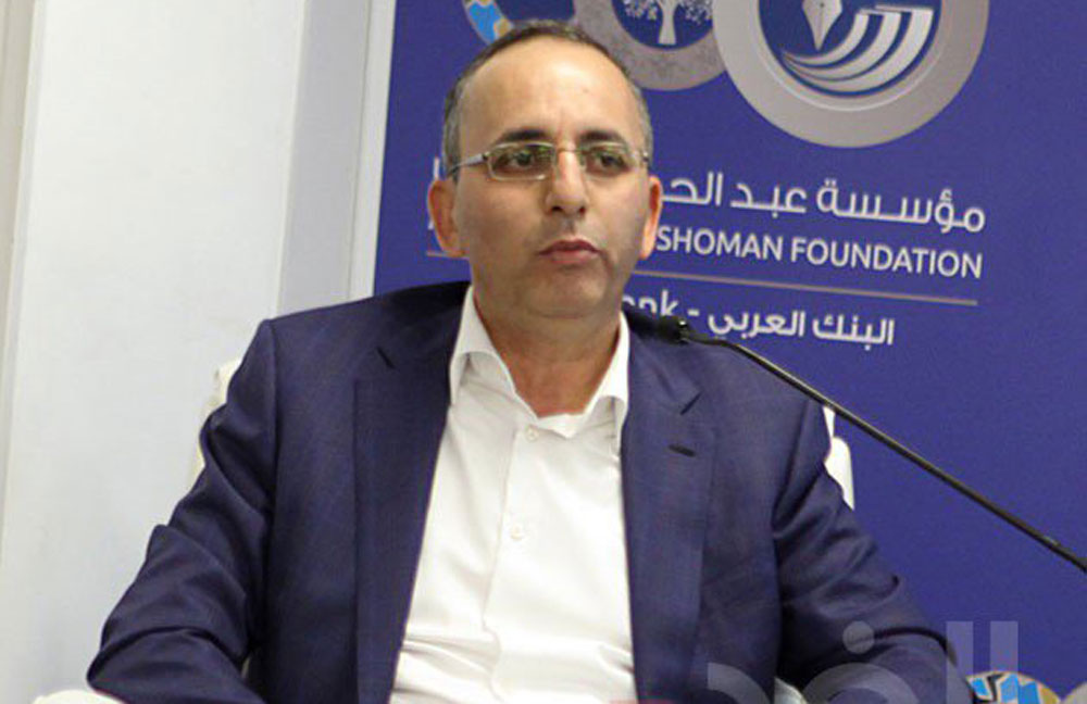 فهد الخيطان مستشار تحرير وكاتب عمود يومي في صحيفة"الغد"، وتعتبر مقالاته انعكاسا لسياسة الحكم