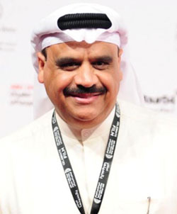 داوود حسين وصف مشاركته في "عودة ريا وسكينة" بأنها خطأ لن يتكرر، كما وصف المسرحية بالعمل الهابط