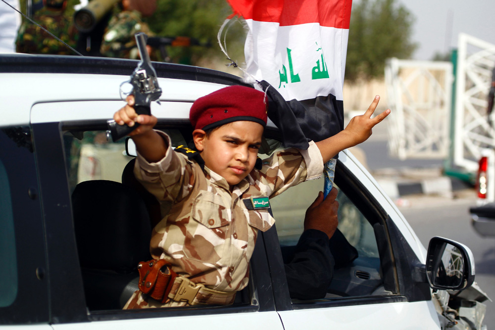 من وراء فوضى السلاح