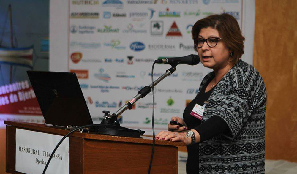بوطيبة أكاديمية بملامح الأم الطيبة وبشخصية المثقفة التونسية 