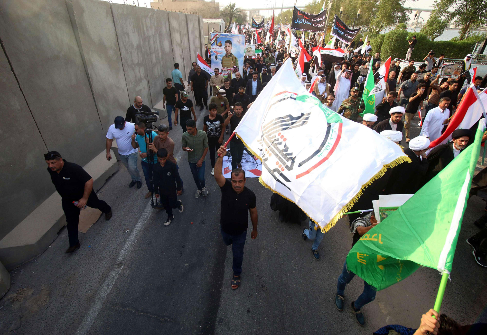 الحشد حراس إيران في العراق