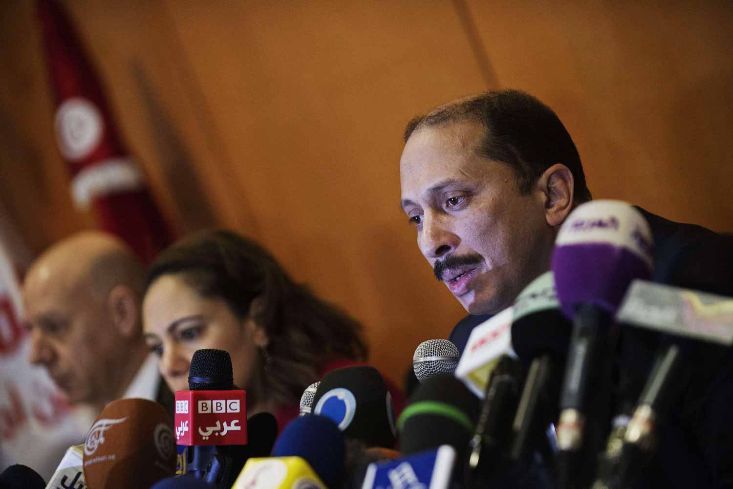 عبو: المال الذي لا يخضع للرقابة سيفسد الديمقراطية ويضر بالأمن القومي