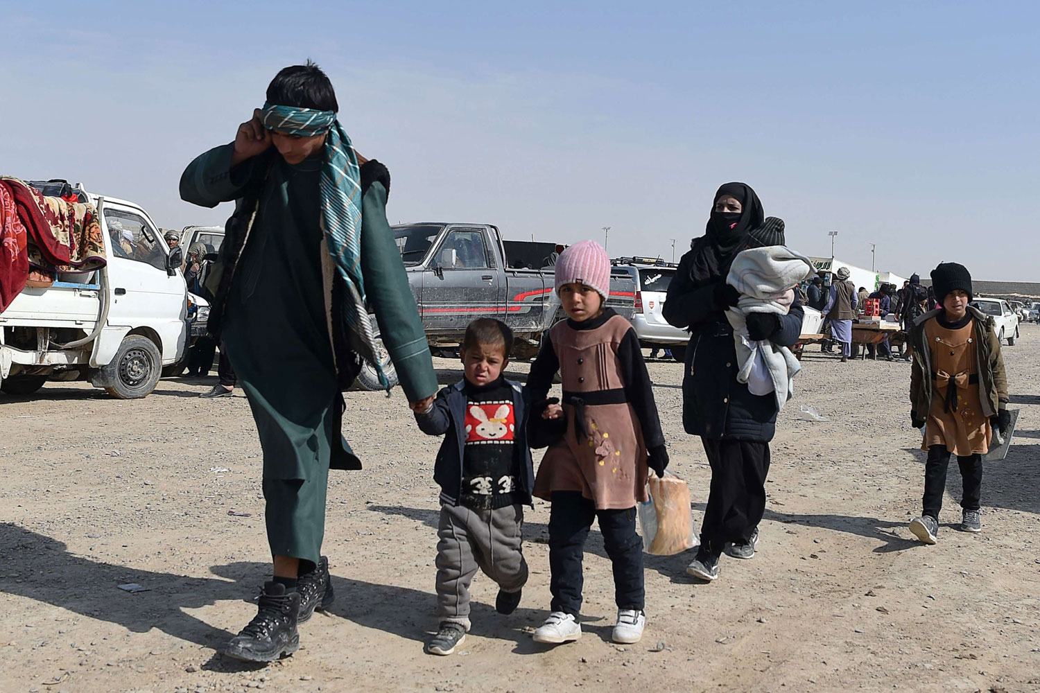 ◙ نحو 990 ألف أفغاني غادروا ديارهم بين أغسطس وديسمبر 2021 في محاولة للانتقال خصوصا إلى إيران وباكستان على ما جاء في تقرير حديث للمنظمة الدولية للهجرة