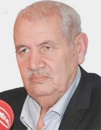 مصطفى بن أحمد: يجب تحرير النظام السياسي من اللوبيات المالية