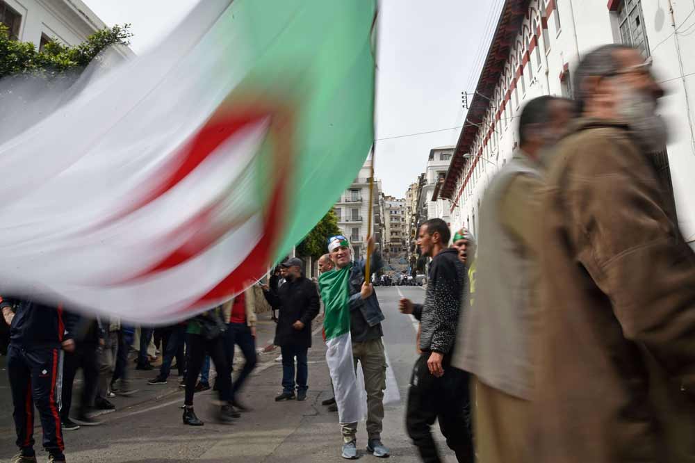 الحراك مستمر