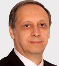 جيلالي سفيان يعتبر أن الخطاب المنتقد لقيادة الجيش والداعي إلى رحيل السلطة هو مؤشر جديد يدفع باتجاه صناعة الصدام 