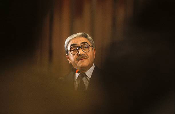 الرئيس الجزائري السابق اليمين زروال أحد البدائل المطروحة