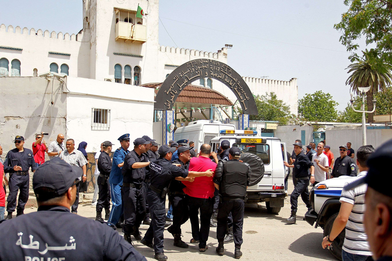 دعوات إلى إطلاق سراح جميع الموقوفين