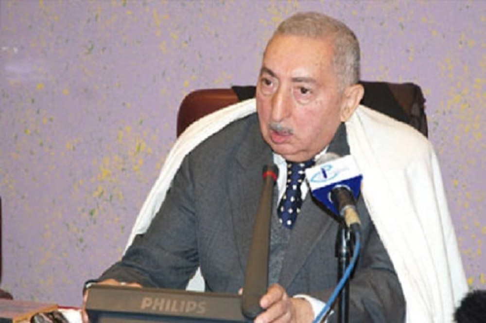 الراحل لمين بشيشي جمع الرجل بين العديد من الوظائف الإدارية والفنية