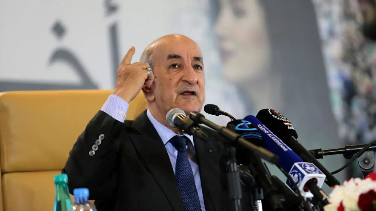 ◙ الرئيس تبون يراهن على مولوجي باعتبارها وجهاً أكاديميا أرستقراطيا للنهوض بالقطاع الثقافي