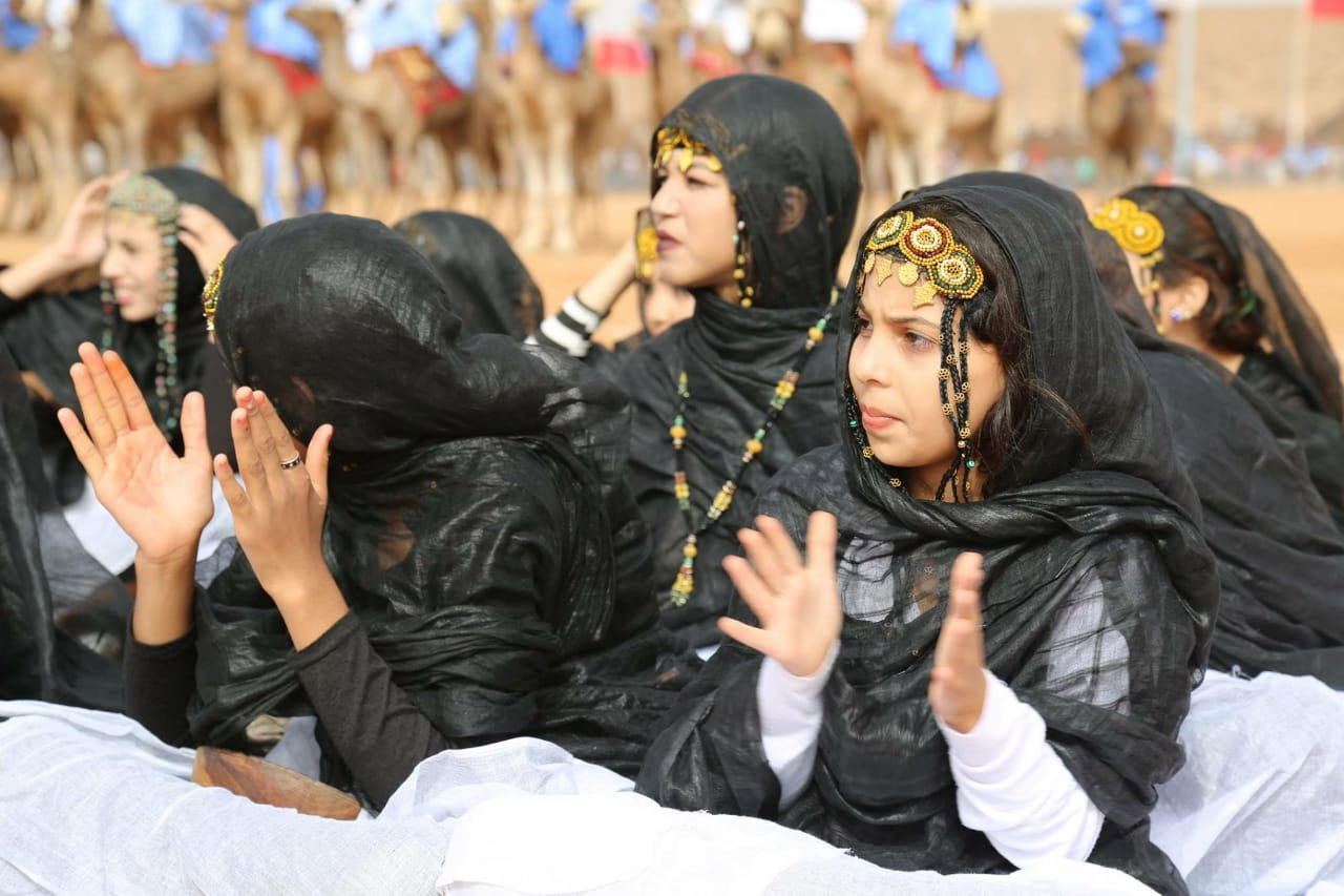 الباحثة تقف على مكانة المرأة الحسّانية في مجتمع ذي خصوصية ثقافية معتمدة مقاربات نظرية وتقنيات البحث الميداني