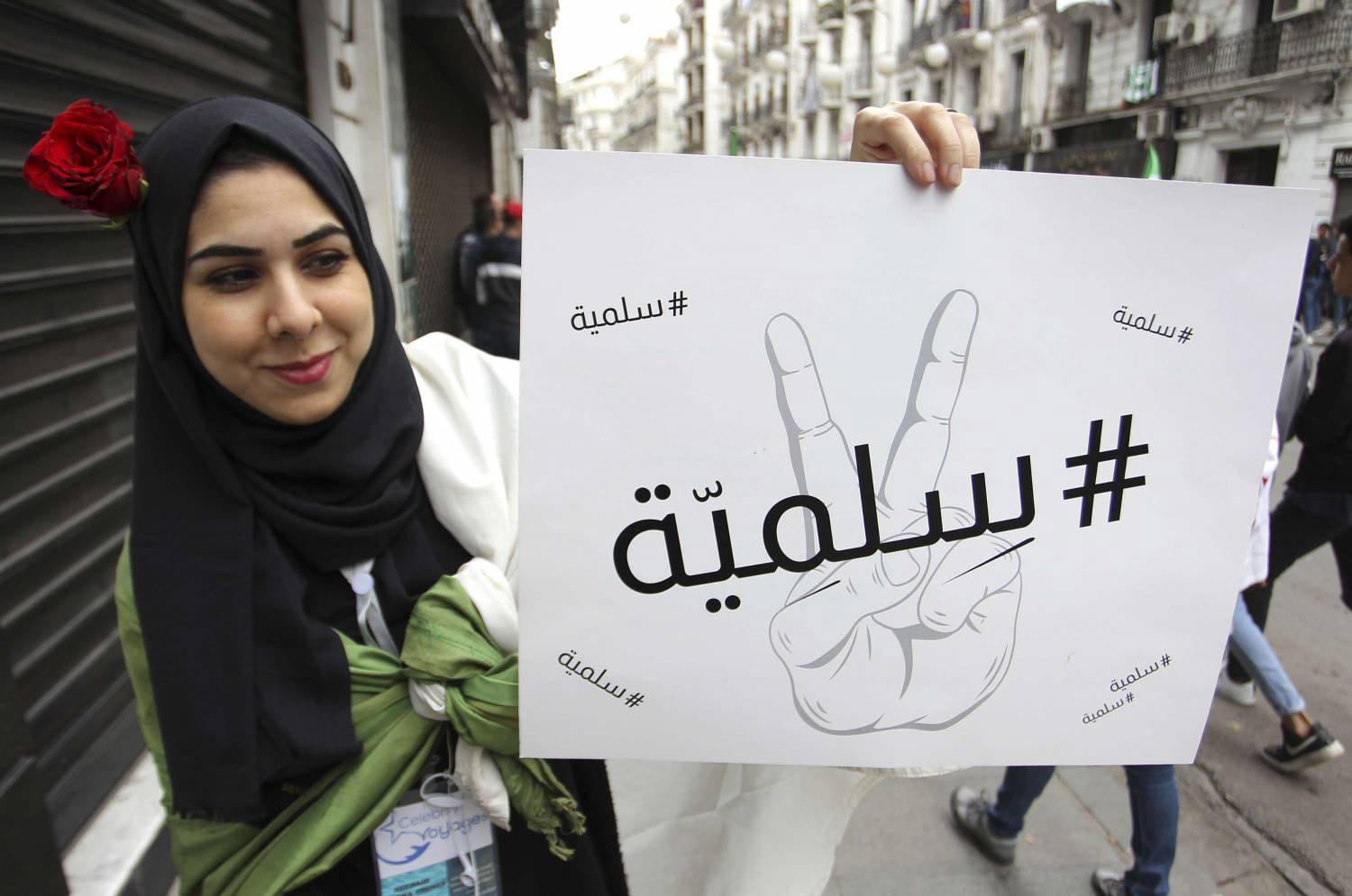 الحراك الجماهيري لم يعد في صالح الإسلاميين