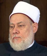 علي جمعة “التعايش بين المواطنين والسلم المجتمعي يستلزمان عدم زواج المسلم بمسيحية، لعدم الدخول في مصادمات جانبية”   