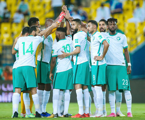 يملك الأولمبي السعودي الكثير من المواهب والخبرات الكبيرة ما يؤهله لتحقيق النتائج الإيجابية وتشريف الكرة السعودية 