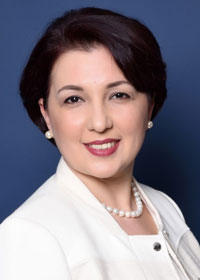 آية خانجي:  الميزات الكثيرة التي تمتلكها المرأة تخول لها بأن تلعب دورا بارزا في مفاوضات السلام على الساحة العالمية