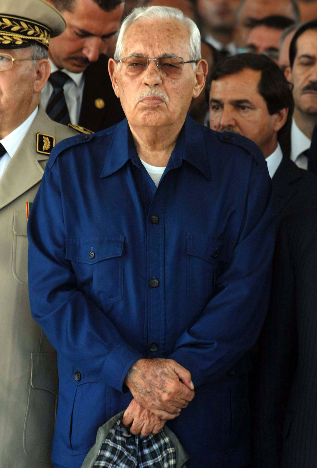 الرئيس الجزائري الأسبق علي كافي مُنع من نشر مذكراته عام 1999 بسبب ما اعتبر "إساءة" لرموز الثورة الجزائرية