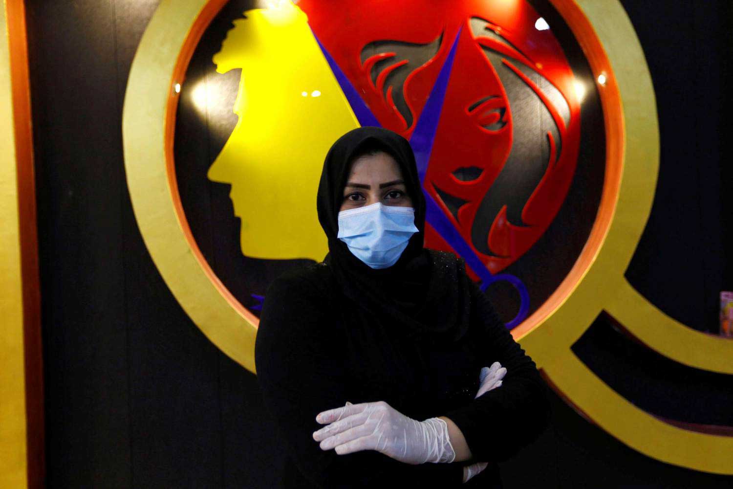أم زينب: أنصح صديقاتي بعدم الاستسلام للبقاء بالبيت