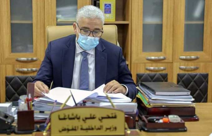 هل يبقى في منصبه؟