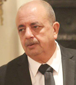 مصطفى بيومي يحلّق بشخصياته في آفاق ما بعد حداثية
