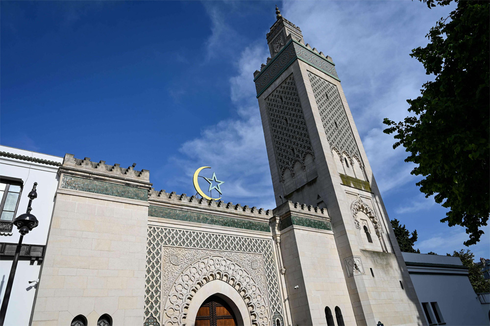 أعمال وعلاقات خارجية مشبوهة لاتحاد مسلمي فرنسا 