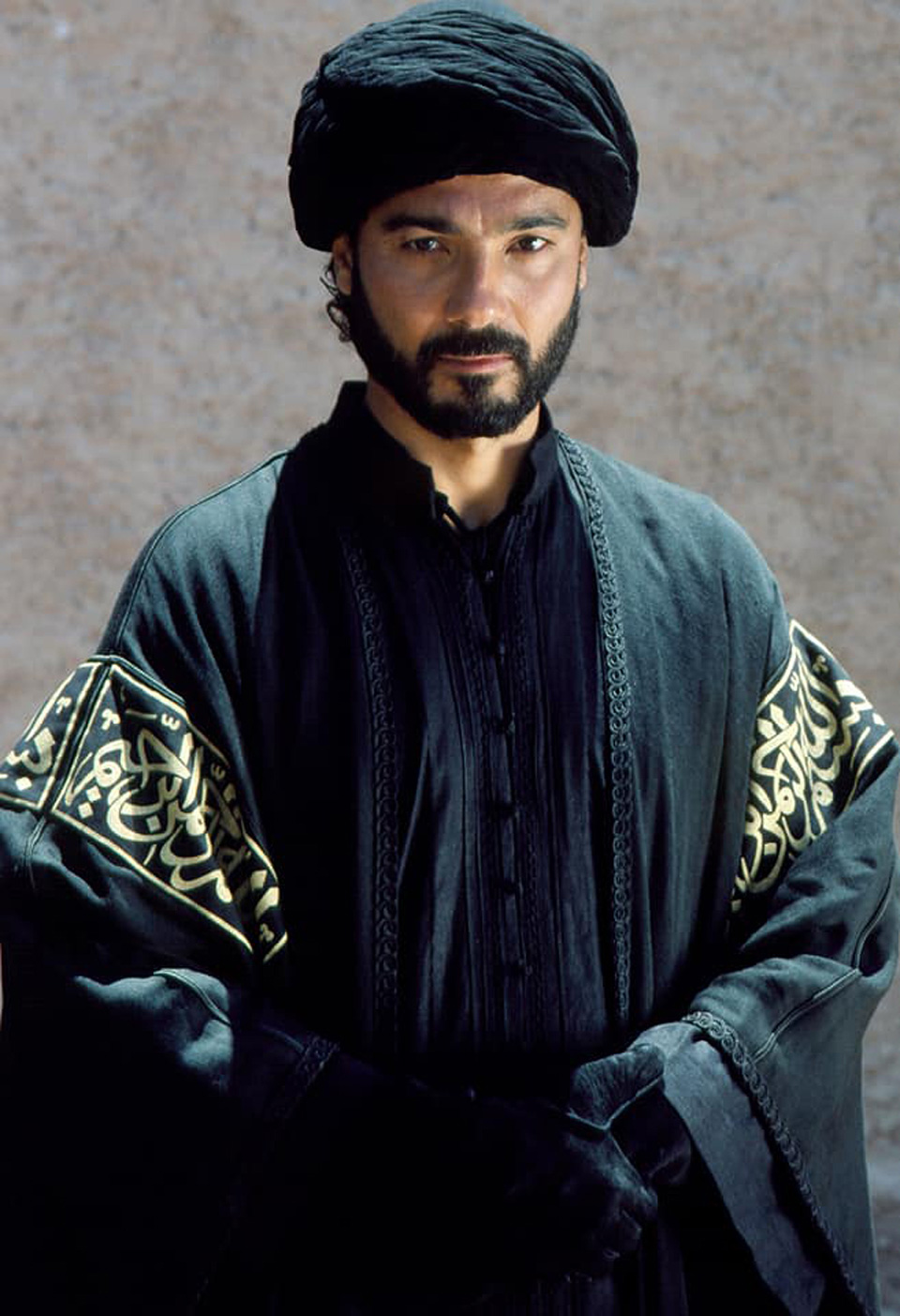 الفنان المصري خالد النبوي يشارك في مسلسل "ممالك النار" الذي تم تصويره بالكامل في تونس، ويدور حول حقبة دولة المماليك وسقوطها على يد العثمانيين