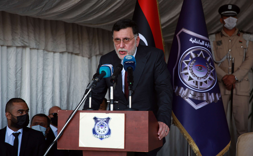 الدوائر السياسية تنتظر تنفيذ قرار السراج بالرحيل عن منصبه 