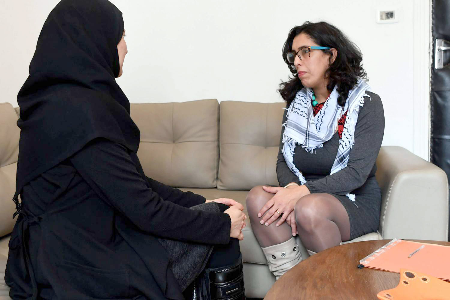 بمساعدة الوسيط يمكن الخروج بحلول ترضي كل الأطراف