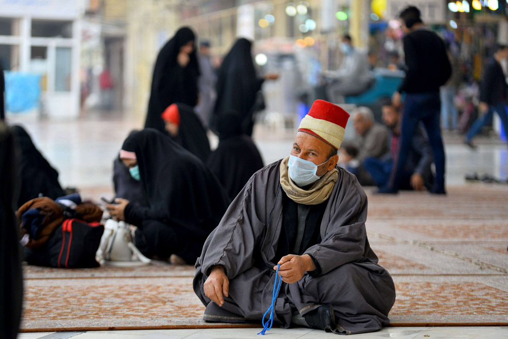 تقليل التلامس الجسدي بين الناس يمكن أن يبطئ وتيرة انتشار الفايروس