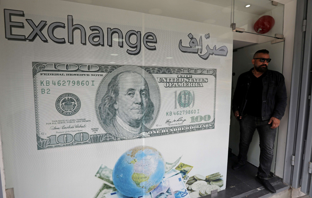 تراجع سعر الصرف إلى 2607 ليرة للدولار 