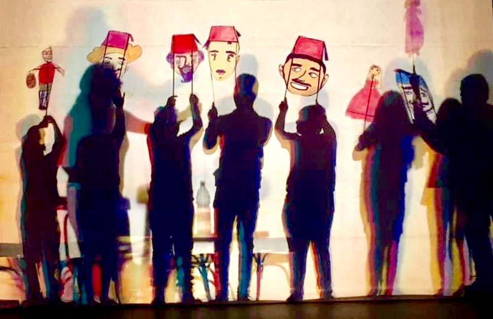 خيال الظلّ مسرح عجائبي يشجع على الحلم