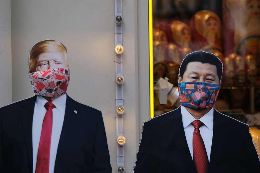 من أثبت أنه أفضل في مكافحة أكثر الأمراض فتكا في العصر الحديث؛ الرئيس الأميركي دونالد ترامب أم الرئيس الصيني شي جين بينغ؟