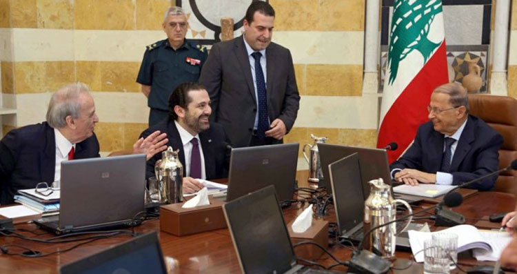 موقع حمادة كصديق وفيّ وكاتم أسرار ورسول أمين إلى الدول العربية والدولية، لم يتخل عنه يوما. وكثيرا ما كان يتدخل لتخفيف وقع التصريحات النارية بحق هذه الجهة أو تلك، وهذا المسؤول أو ذاك