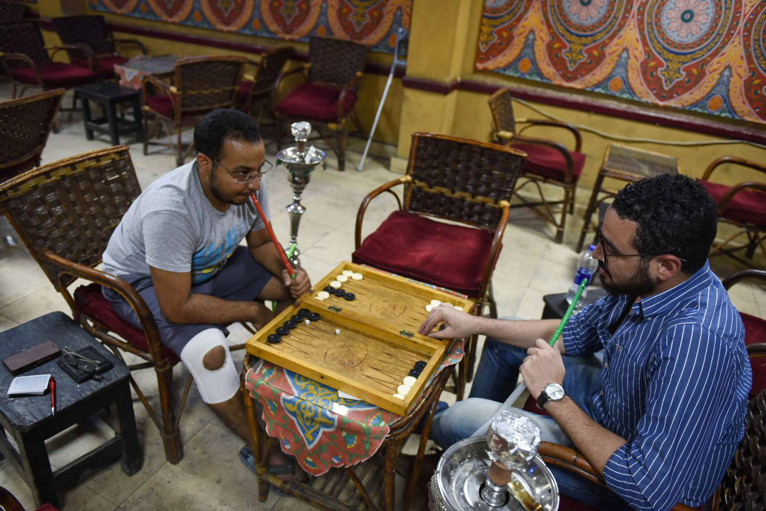 حكاية طويلة لصديقين 