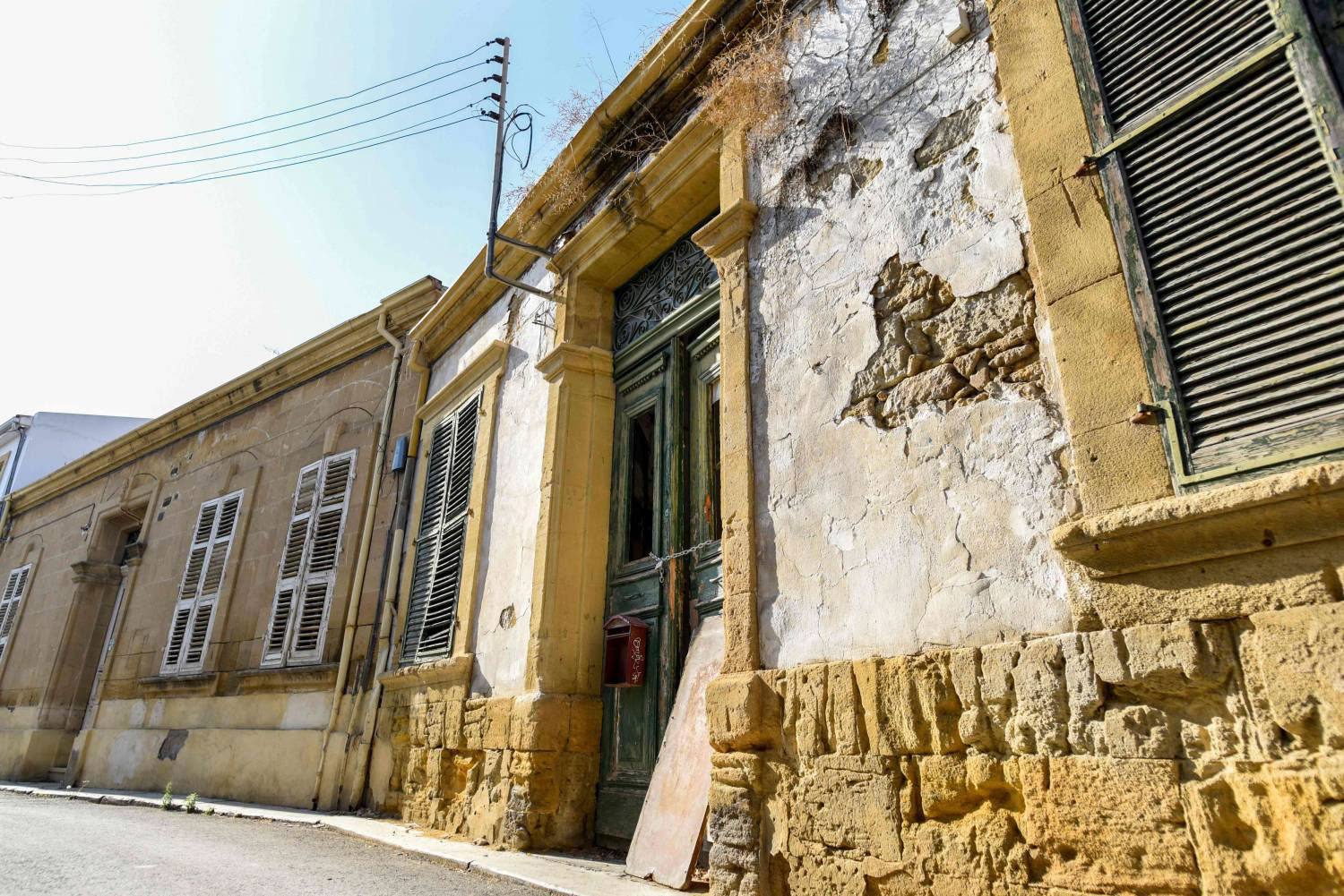 ترميم المباني المهملة والأحياء من شأنها أن ترمّم العلاقات بين السكّان